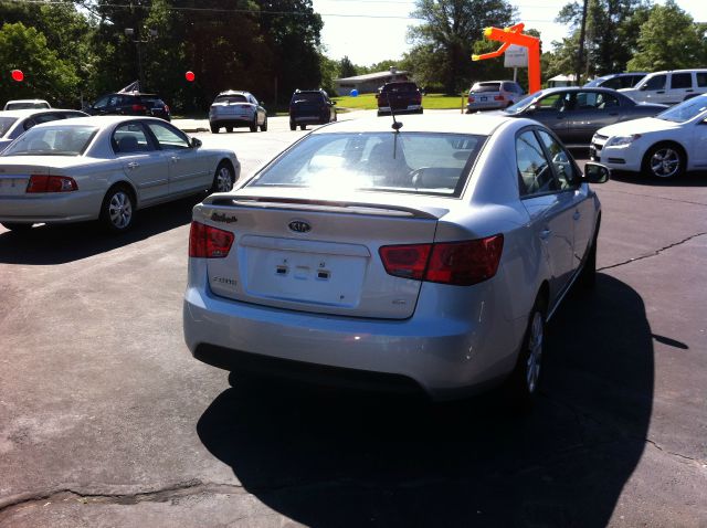 2011 Kia Forte Open-top
