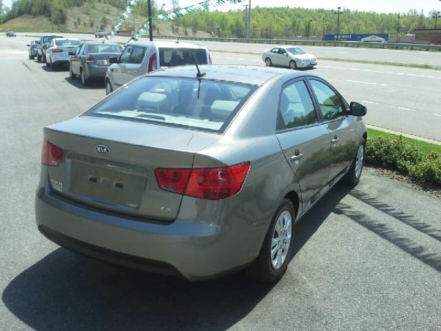 2011 Kia Forte Open-top