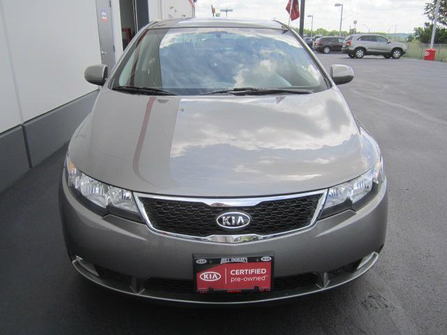 2011 Kia Forte Limited RS (4 Door)