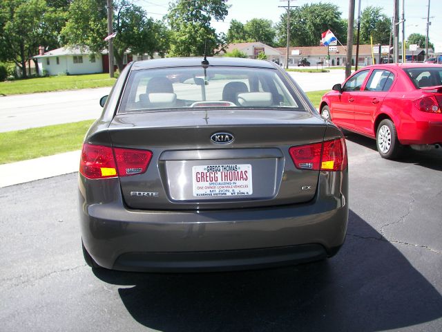 2011 Kia Forte Open-top