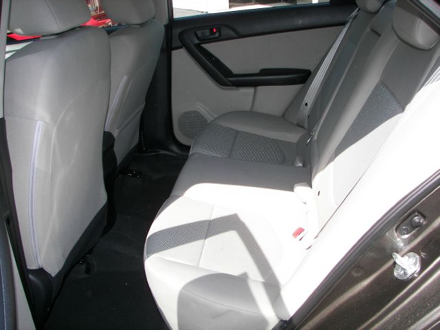 2011 Kia Forte Open-top
