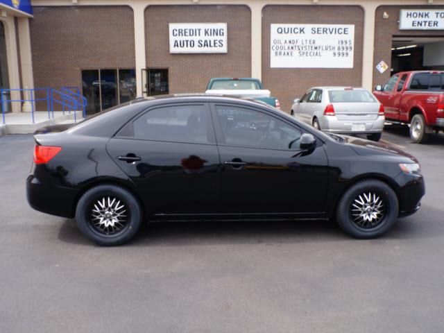 2011 Kia Forte Open-top