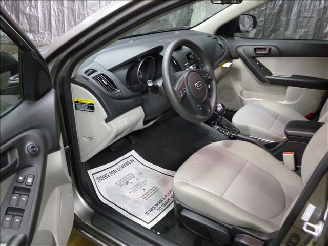 2011 Kia Forte Open-top