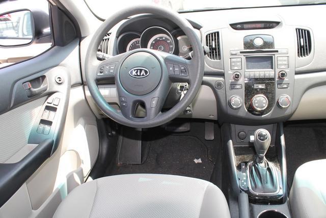 2011 Kia Forte Open-top