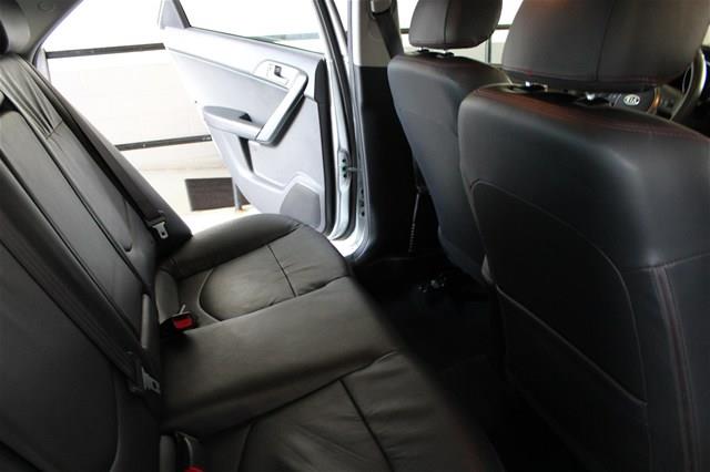 2011 Kia Forte AWD, REAR DVD, Navigation, 3RD ROW, Mem/heat Seats