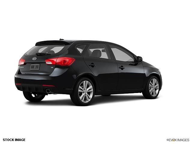 2013 Kia Forte AWD, REAR DVD, Navigation, 3RD ROW, Mem/heat Seats