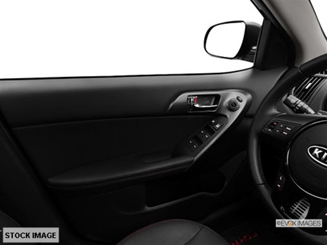 2013 Kia Forte AWD, REAR DVD, Navigation, 3RD ROW, Mem/heat Seats