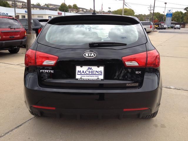 2013 Kia Forte Open-top