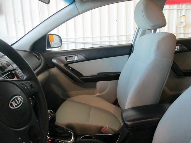 2013 Kia Forte Open-top