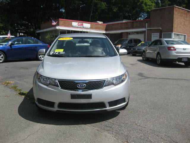 2013 Kia Forte Open-top