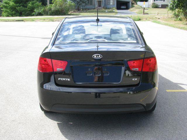 2013 Kia Forte Open-top