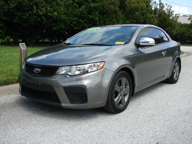 2010 Kia Forte Koup Open-top