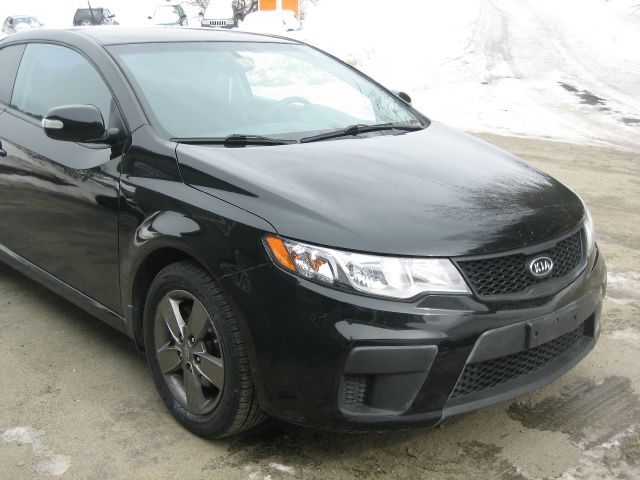 2010 Kia Forte Koup Open-top