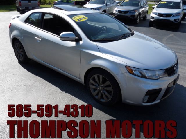 2012 Kia Forte Koup AWD, REAR DVD, Navigation, 3RD ROW, Mem/heat Seats