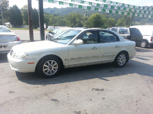 2002 Kia Optima Open-top