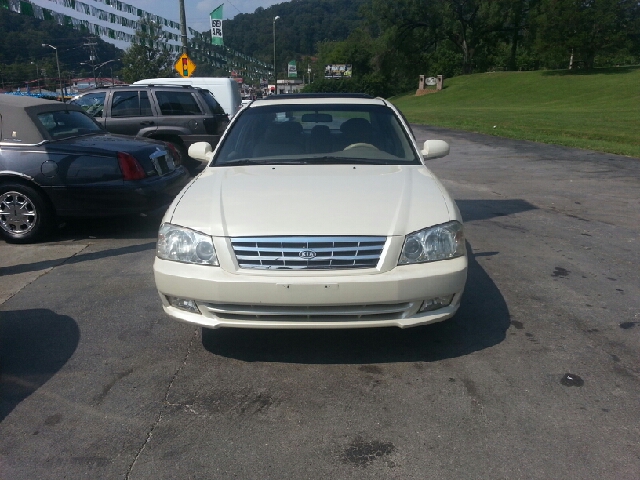 2002 Kia Optima Open-top
