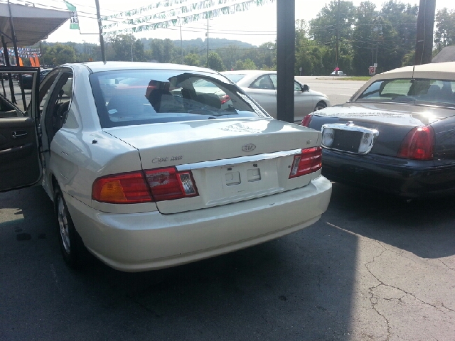 2002 Kia Optima Open-top