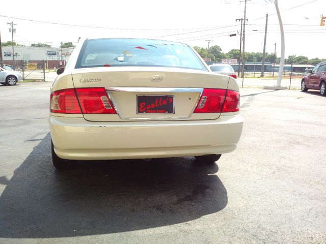 2004 Kia Optima Elk Conversion Van