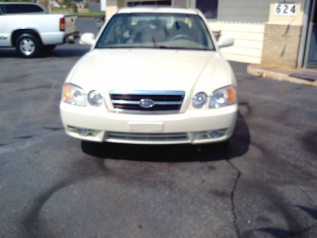 2004 Kia Optima Elk Conversion Van