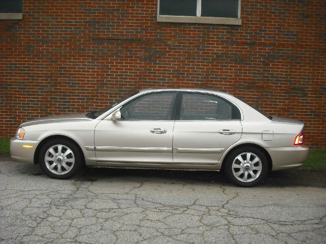 2004 Kia Optima 5dr HB Auto