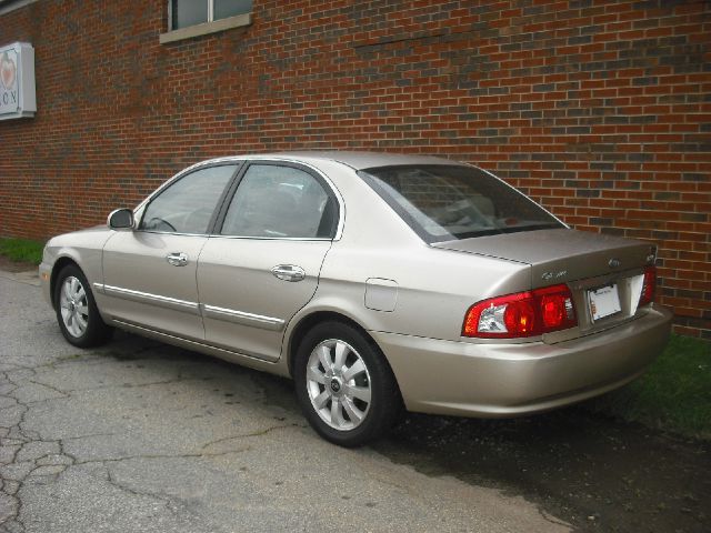 2004 Kia Optima 5dr HB Auto