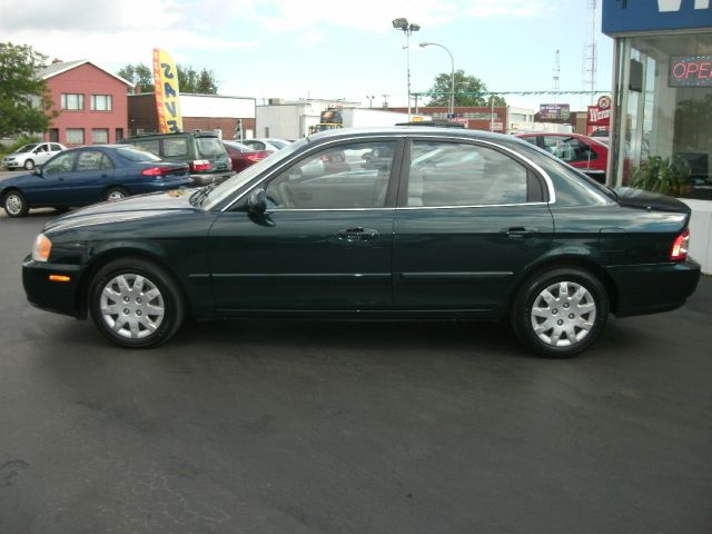 2004 Kia Optima Elk Conversion Van