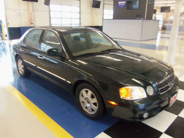 2004 Kia Optima Open-top