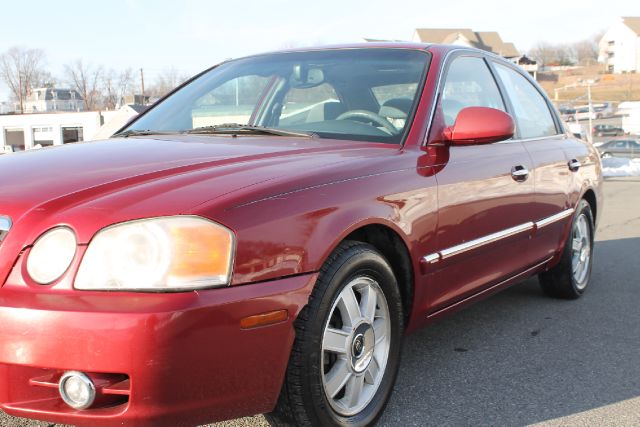 2004 Kia Optima Open-top