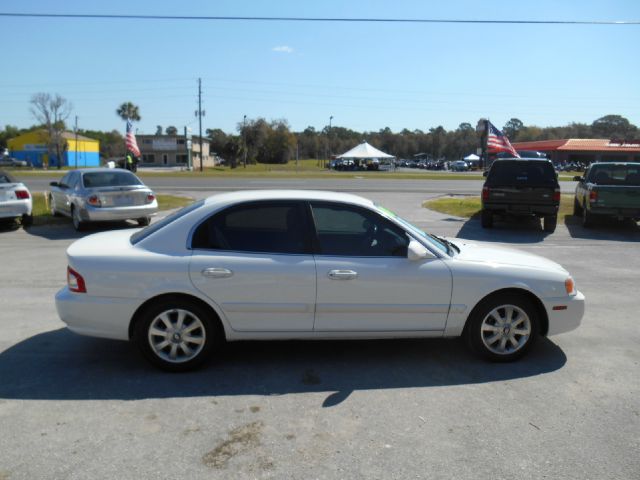 2004 Kia Optima 5dr HB