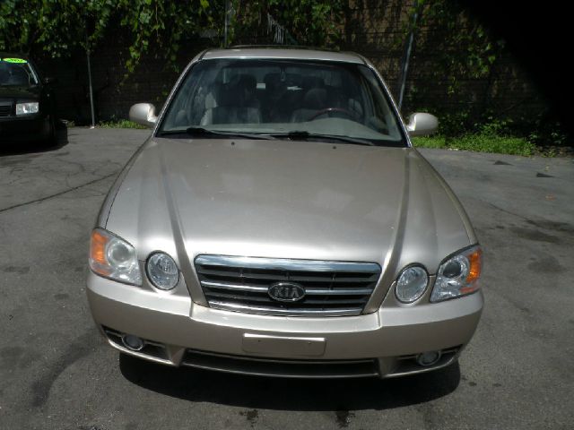 2004 Kia Optima Open-top