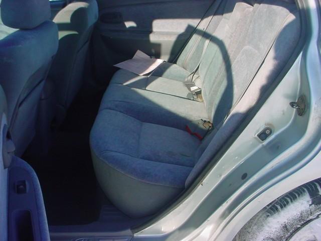 2004 Kia Optima Open-top