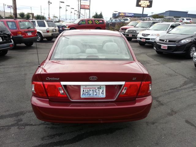 2004 Kia Optima Open-top