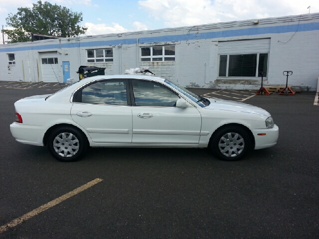 2005 Kia Optima Elk Conversion Van