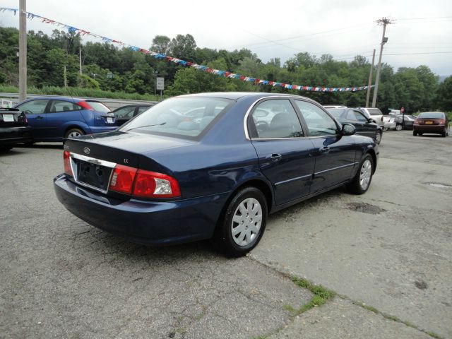 2005 Kia Optima Elk Conversion Van