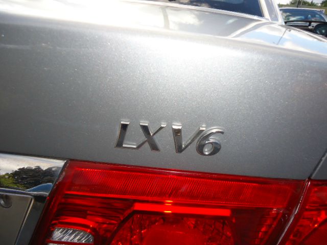 2005 Kia Optima 5dr HB