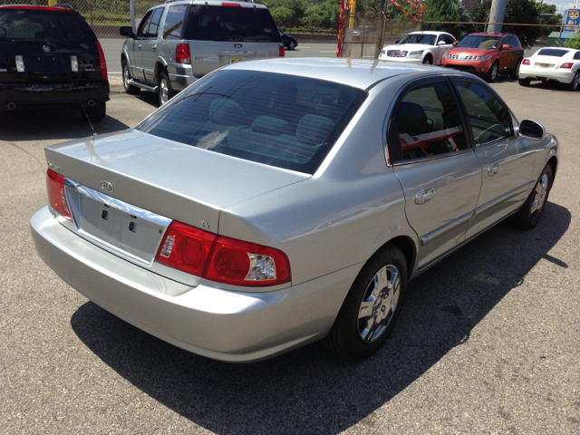 2005 Kia Optima Elk Conversion Van
