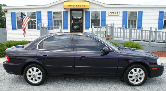 2006 Kia Optima 2006 Ford LX