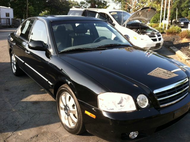 2006 Kia Optima 1998 Jaguar 8