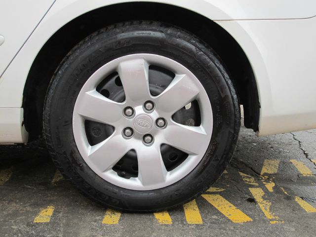 2006 Kia Optima Elk Conversion Van