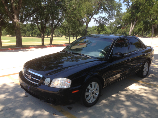2006 Kia Optima 2006 Ford LX