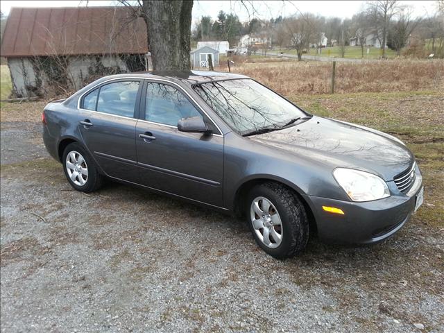 2006 Kia Optima Clubman Coupe