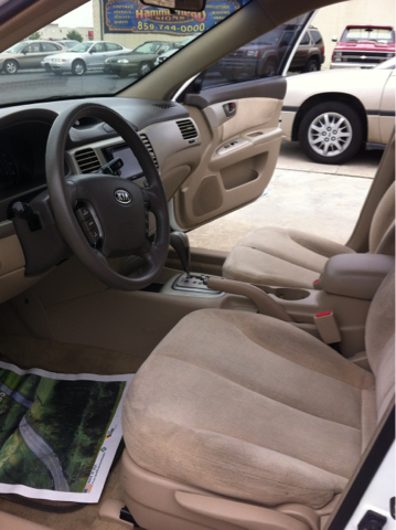 2006 Kia Optima Elk Conversion Van