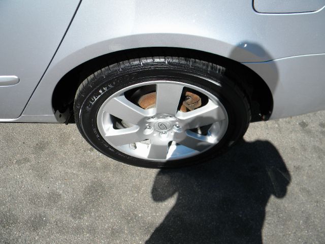 2006 Kia Optima 5dr HB Auto