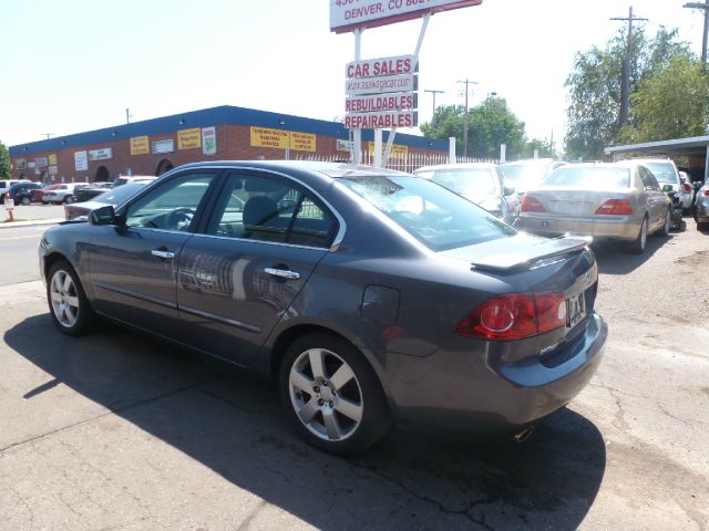 2007 Kia Optima Open-top