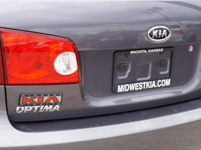 2008 Kia Optima Elk Conversion Van