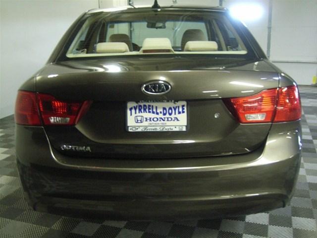 2010 Kia Optima Unknown