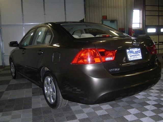 2010 Kia Optima Unknown