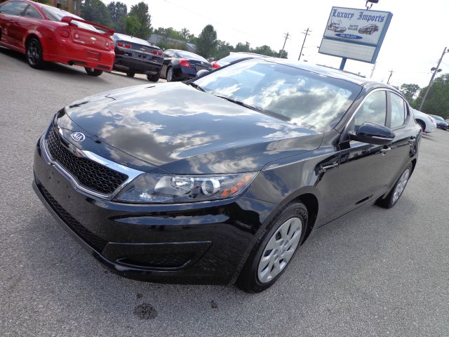 2011 Kia Optima 2.0T Avant Quattro