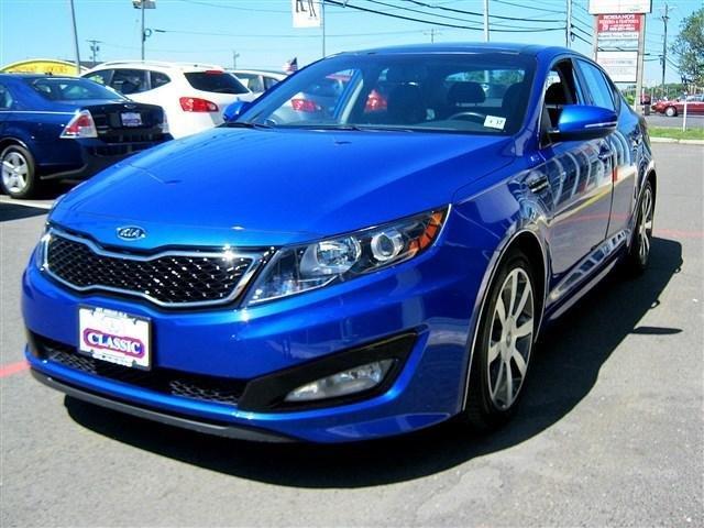 2012 Kia Optima AWD, REAR DVD, Navigation, 3RD ROW, Mem/heat Seats