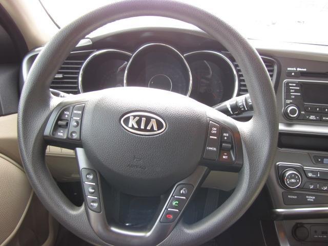 2012 Kia Optima 4dr Sdn Man S